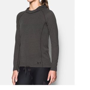 NWT- UA Threadborne Train Shirt